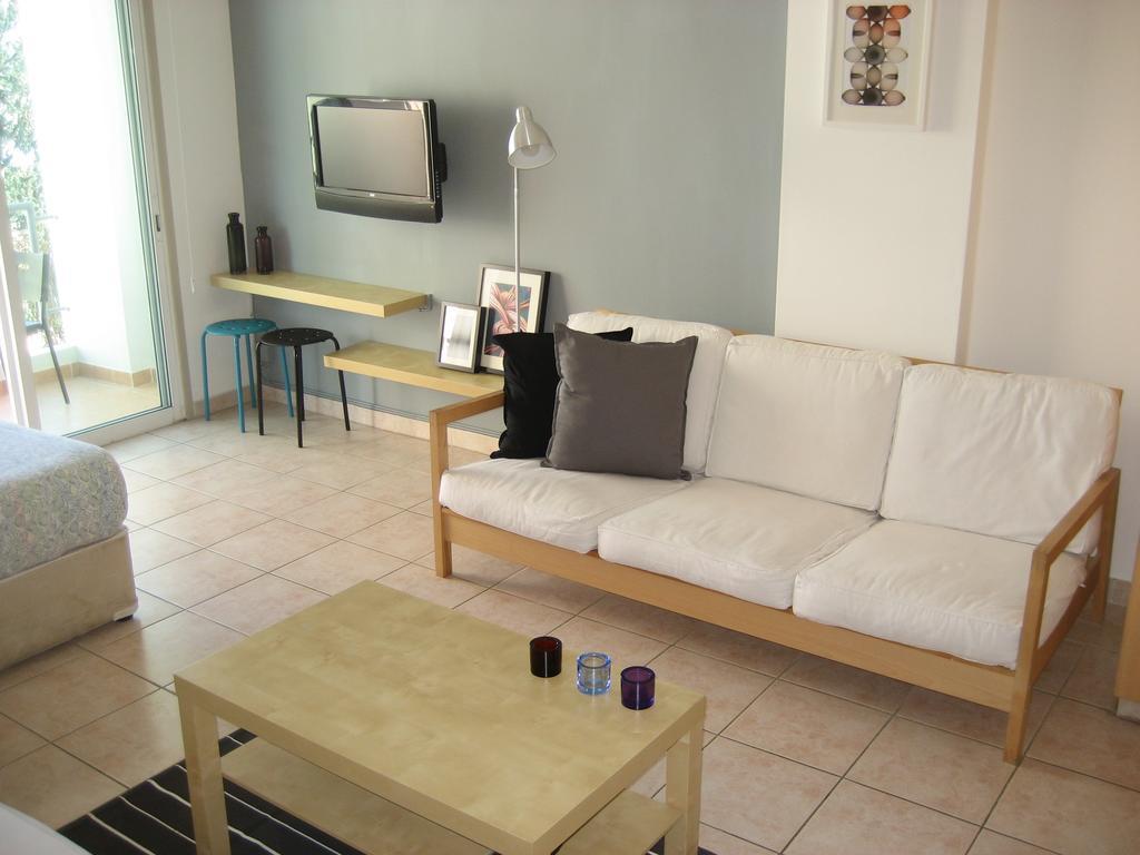 Lykavitos Apartments Nicosia Szoba fotó